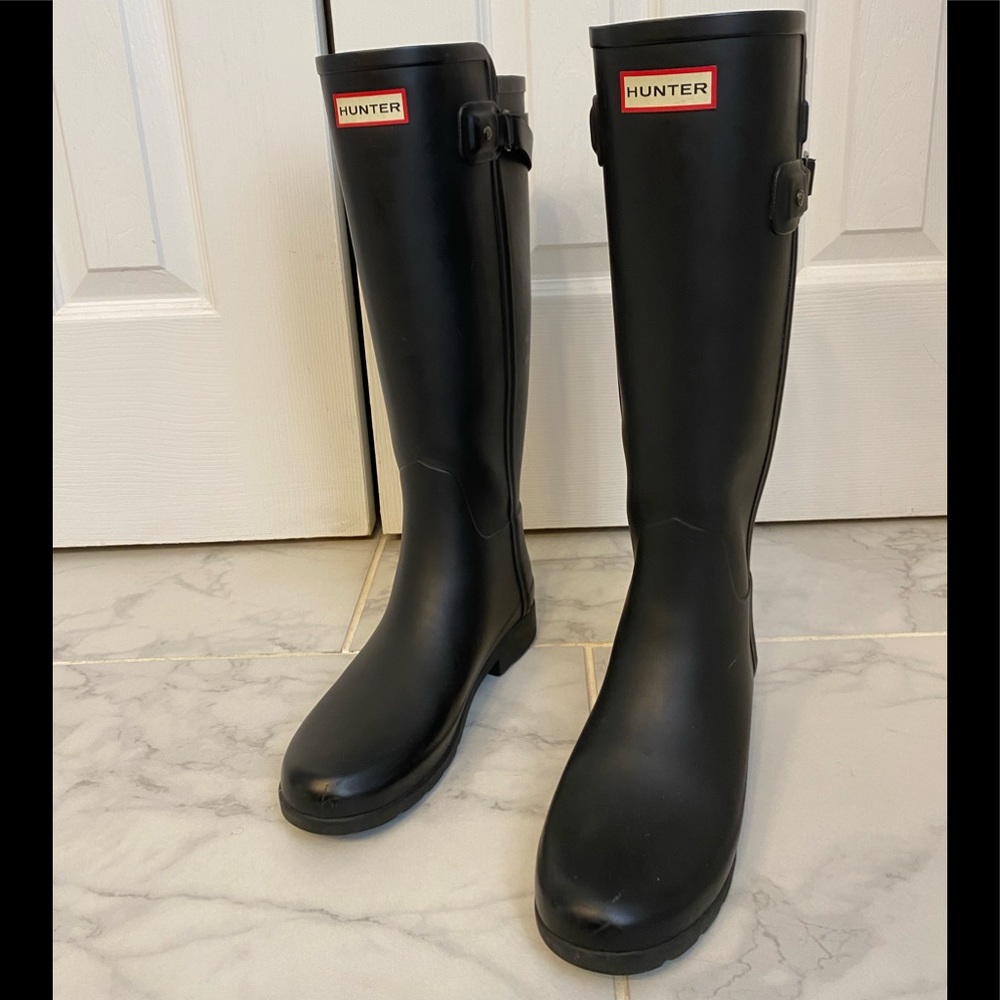 Tall hunter matte boots